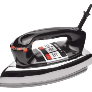 Ferro de passar roupas Black+Decker VFA cor preto e prateado